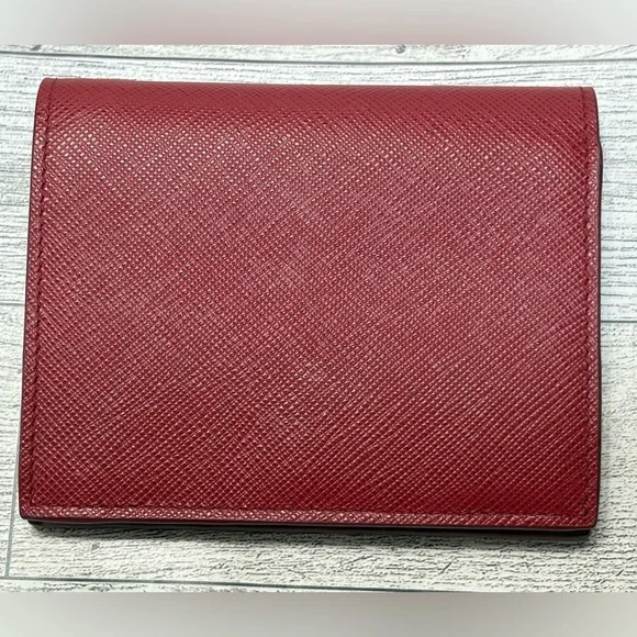 💯 Authentic PRADA Saffiano Red Compact Wallet with Box $795 - Picture 5 of 15